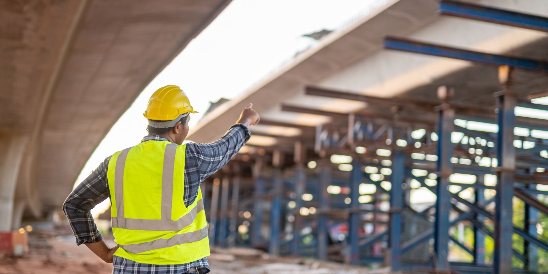 Cómo evitar retrasos en obra este verano